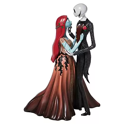 Enesco Disney Showcase Couture de Force The Nightmare Before Christmas Jack and Sally Embracing Figurine, 9.5 Inch, Multicolor